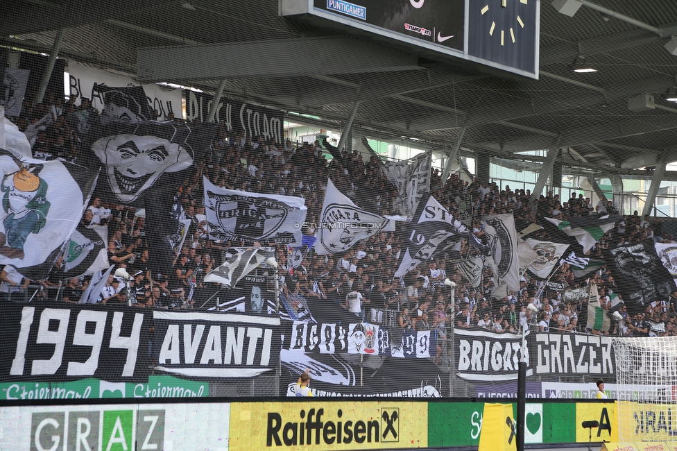 Sturm Graz - Altach
Oesterreichische Fussball Bundesliga, 3. Runde, SK Sturm Graz - SCR Altach, Stadion Liebenau Graz, 07.08.2021. 

Foto zeigt Fans von Sturm
