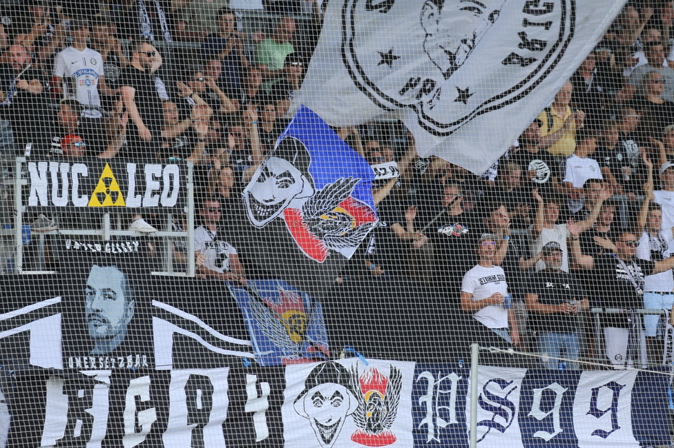 Sturm Graz - Altach
Oesterreichische Fussball Bundesliga, 3. Runde, SK Sturm Graz - SCR Altach, Stadion Liebenau Graz, 07.08.2021. 

Foto zeigt Fans von Sturm
Schlüsselwörter: brigata