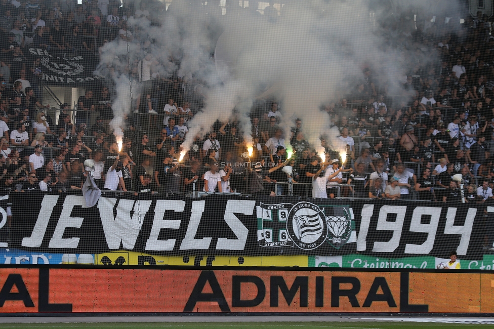 Sturm Graz - Altach
Oesterreichische Fussball Bundesliga, 3. Runde, SK Sturm Graz - SCR Altach, Stadion Liebenau Graz, 07.08.2021. 

Foto zeigt Fans von Sturm
Schlüsselwörter: jewels pyrotechnik sturmflut