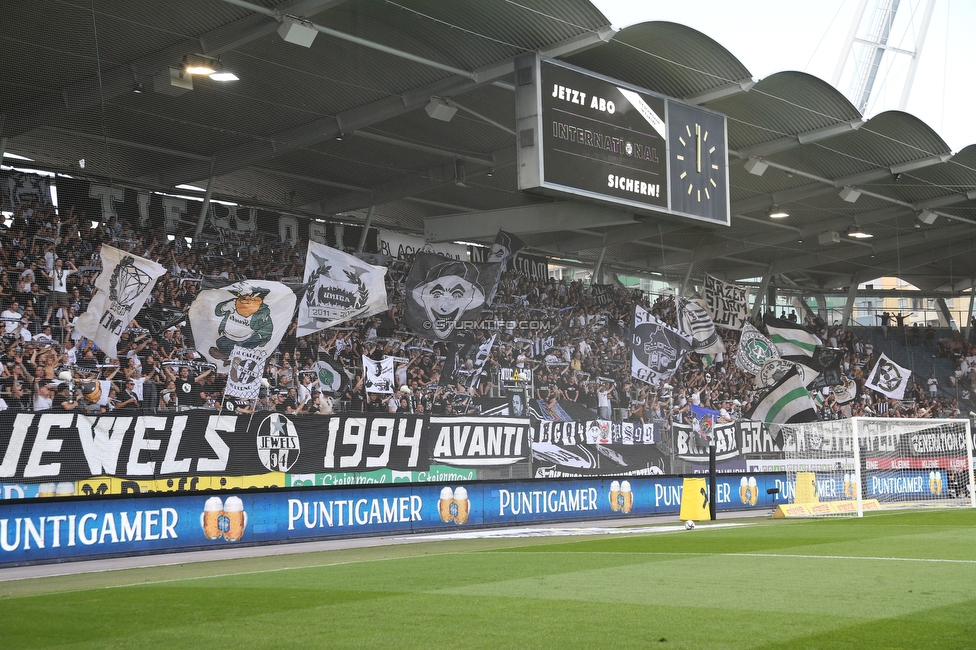 Sturm Graz - Altach
Oesterreichische Fussball Bundesliga, 3. Runde, SK Sturm Graz - SCR Altach, Stadion Liebenau Graz, 07.08.2021. 

Foto zeigt Fans von Sturm
Schlüsselwörter: jewels