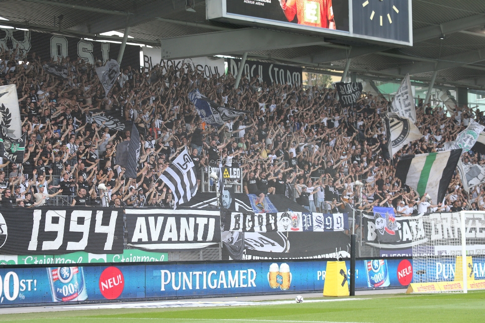 Sturm Graz - Altach
Oesterreichische Fussball Bundesliga, 3. Runde, SK Sturm Graz - SCR Altach, Stadion Liebenau Graz, 07.08.2021. 

Foto zeigt Fans von Sturm
Schlüsselwörter: brigata