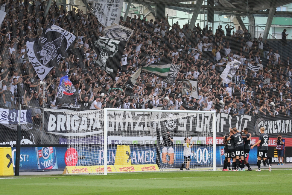 Sturm Graz - Altach
Oesterreichische Fussball Bundesliga, 3. Runde, SK Sturm Graz - SCR Altach, Stadion Liebenau Graz, 07.08.2021. 

Foto zeigt Fans von Sturm und die Mannschaft von Sturm
Schlüsselwörter: torjubel