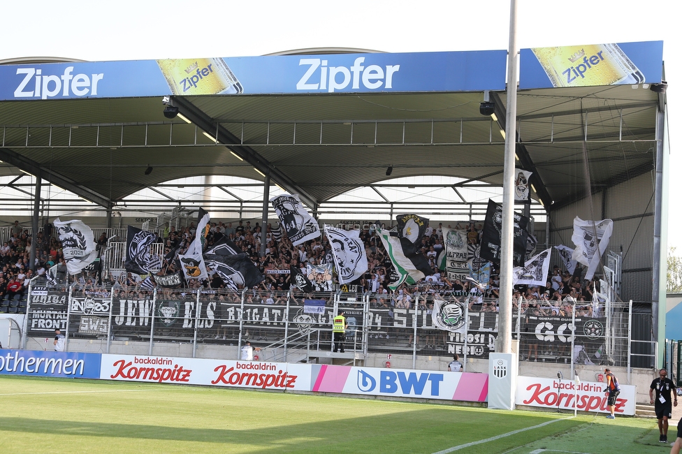 LASK - Sturm Graz
Oesterreichische Fussball Bundesliga, 4. Runde, LASK - SK Sturm Graz, Waldstadion Pasching, 15.08.2021. 

Foto zeigt Fans von Sturm
