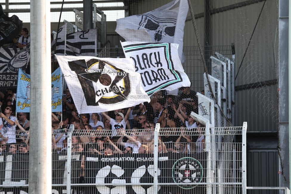 LASK - Sturm Graz
Oesterreichische Fussball Bundesliga, 4. Runde, LASK - SK Sturm Graz, Waldstadion Pasching, 15.08.2021. 

Foto zeigt Fans von Sturm
Schlüsselwörter: generationchaos