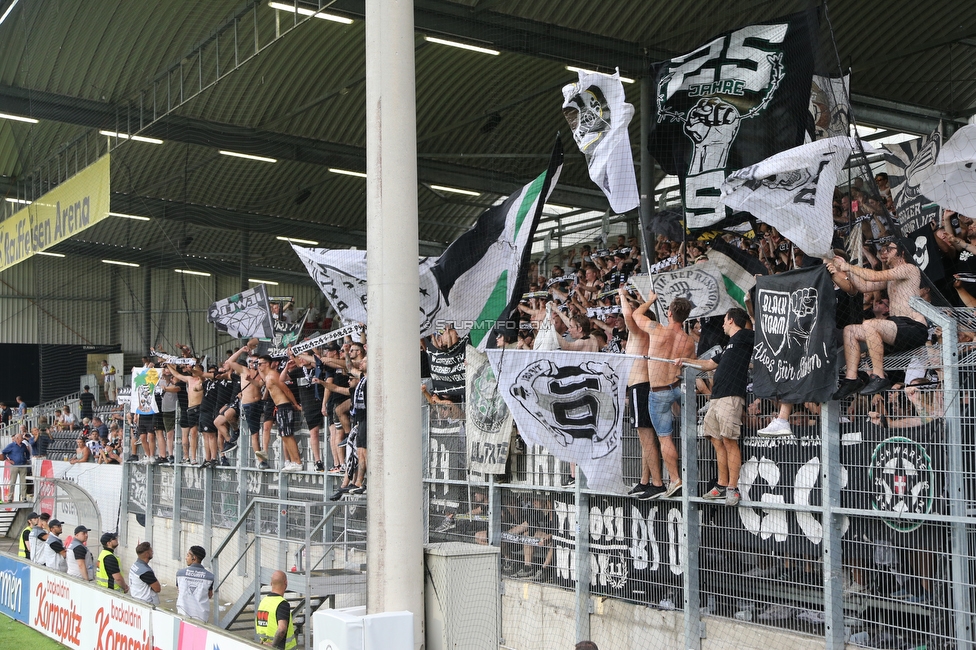 LASK - Sturm Graz
Oesterreichische Fussball Bundesliga, 4. Runde, LASK - SK Sturm Graz, Waldstadion Pasching, 15.08.2021. 

Foto zeigt Fans von Sturm
