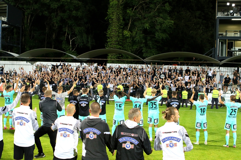 Mura - Sturm Graz
UEFA Europa League Playoff, NS Mura - SK Sturm Graz, Fazanerija Stadion Murska Sobota, 19.08.2021. 

Foto zeigt die Mannschaft von Sturm und Fans von Sturm
