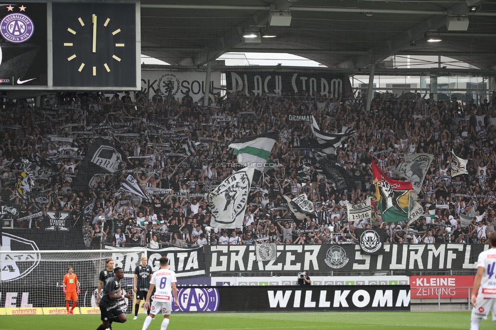 Sturm Graz - Austria Wien
Oesterreichische Fussball Bundesliga, 5. Runde, SK Sturm Graz - FK Austria Wien, Stadion Liebenau Graz, 22.08.2021. 

Foto zeigt Fans von Sturm
Schlüsselwörter: sturmflut schals