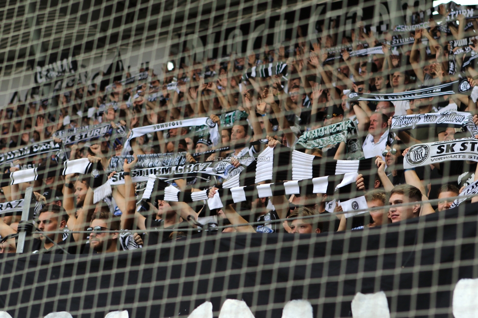 Sturm Graz - Austria Wien
Oesterreichische Fussball Bundesliga, 5. Runde, SK Sturm Graz - FK Austria Wien, Stadion Liebenau Graz, 22.08.2021. 

Foto zeigt Fans von Sturm
Schlüsselwörter: schals