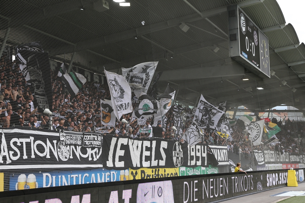 Sturm Graz - Austria Wien
Oesterreichische Fussball Bundesliga, 5. Runde, SK Sturm Graz - FK Austria Wien, Stadion Liebenau Graz, 22.08.2021. 

Foto zeigt Fans von Sturm
Schlüsselwörter: bastion jewels