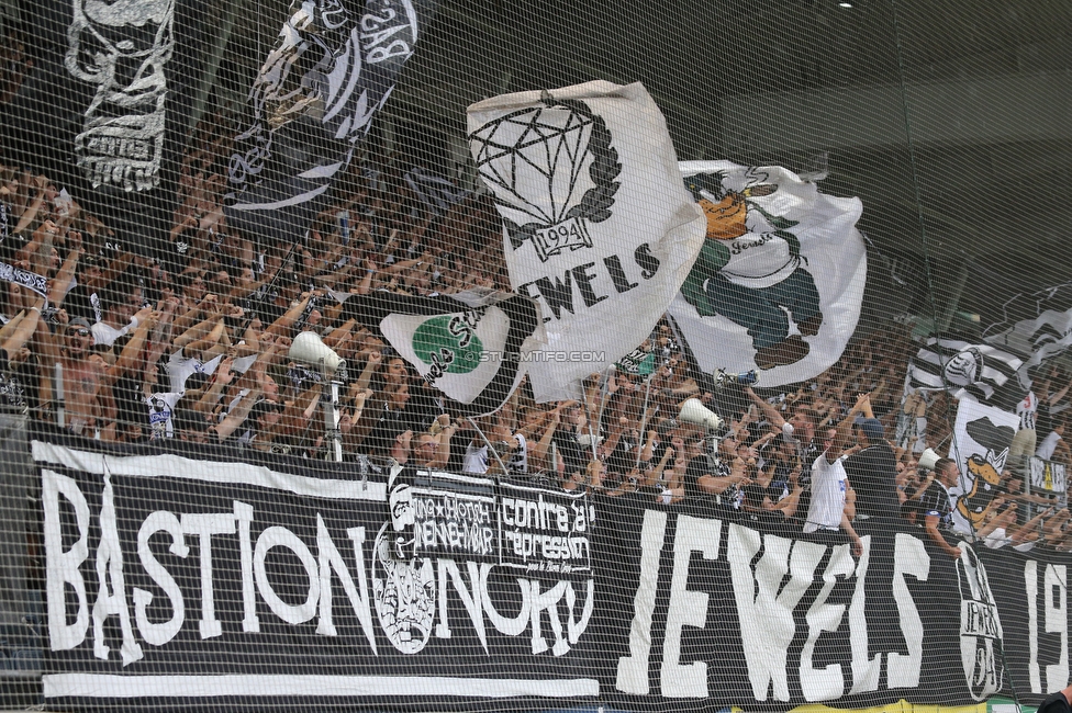 Sturm Graz - Austria Wien
Oesterreichische Fussball Bundesliga, 5. Runde, SK Sturm Graz - FK Austria Wien, Stadion Liebenau Graz, 22.08.2021. 

Foto zeigt Fans von Sturm
