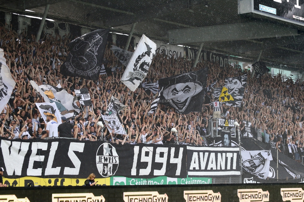 Sturm Graz - Austria Wien
Oesterreichische Fussball Bundesliga, 5. Runde, SK Sturm Graz - FK Austria Wien, Stadion Liebenau Graz, 22.08.2021. 

Foto zeigt Fans von Sturm
Schlüsselwörter: jewels