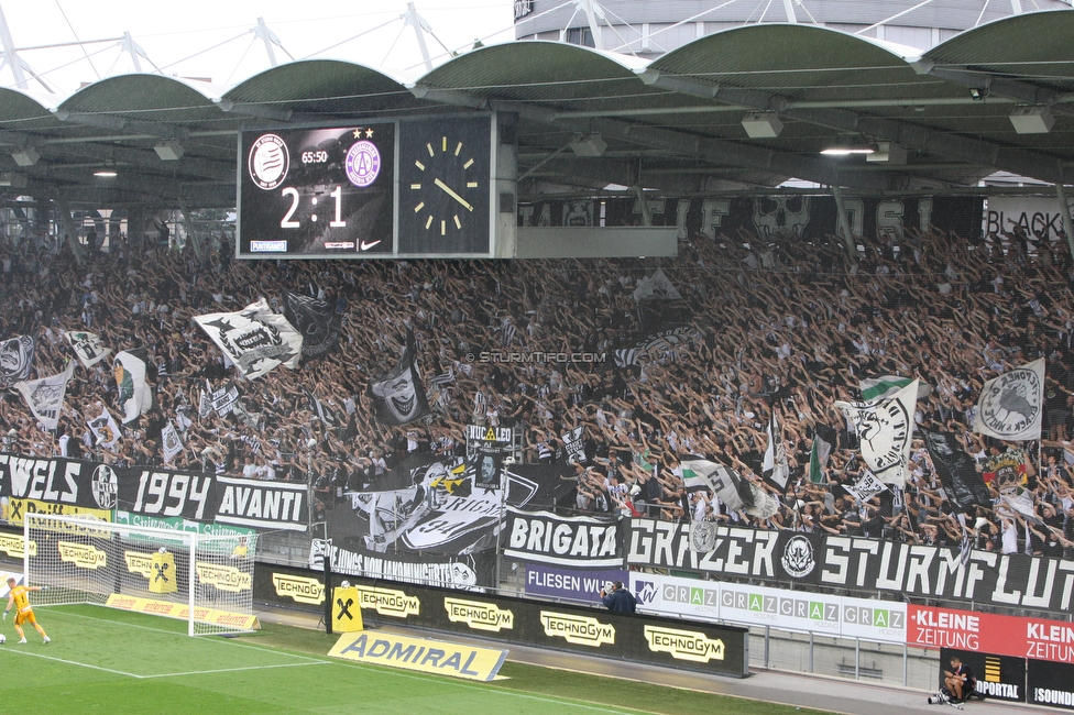 Sturm Graz - Austria Wien
Oesterreichische Fussball Bundesliga, 5. Runde, SK Sturm Graz - FK Austria Wien, Stadion Liebenau Graz, 22.08.2021. 

Foto zeigt Fans von Sturm
