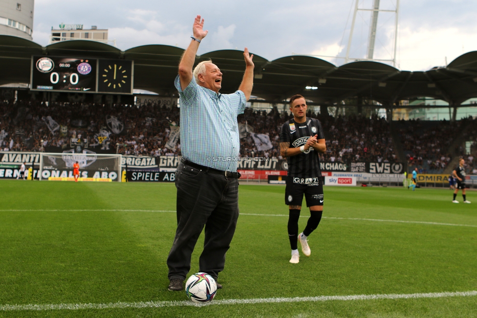 Sturm Graz - Austria Wien
Oesterreichische Fussball Bundesliga, 5. Runde, SK Sturm Graz - FK Austria Wien, Stadion Liebenau Graz, 22.08.2021. 

Foto zeigt Hans Fedl (Ehrenpraesident Sturm) und Jakob Jantscher (Sturm)
