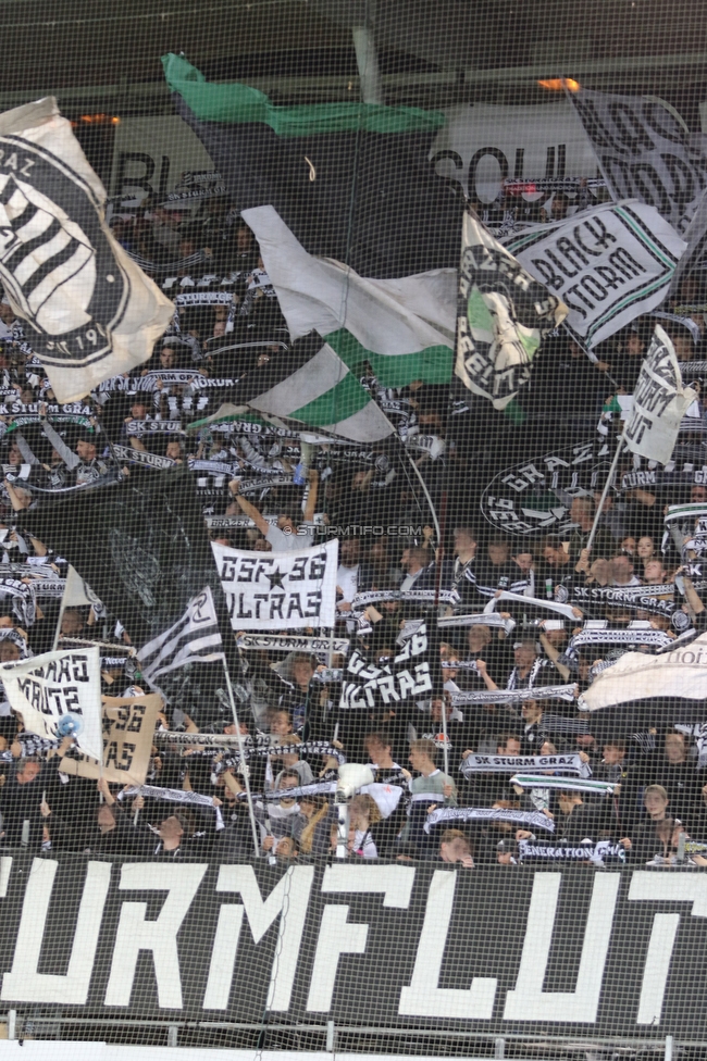 Sturm Graz - Mura
UEFA Europa League Playoff, SK Sturm Graz - NS Mura, Stadion Liebenau Graz, 26.08.2021. 

Foto zeigt Fans von Sturm
Schlüsselwörter: schals sturmflut