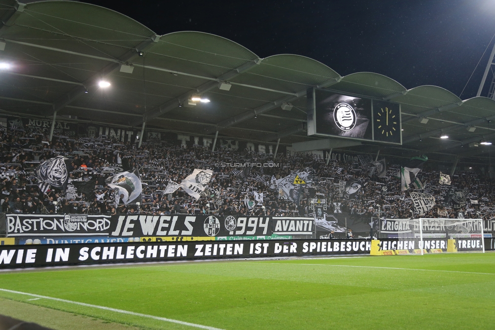 Sturm Graz - Mura
UEFA Europa League Playoff, SK Sturm Graz - NS Mura, Stadion Liebenau Graz, 26.08.2021. 

Foto zeigt Fans von Sturm
Schlüsselwörter: schals