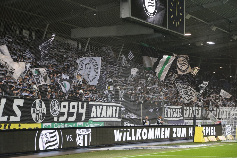 Sturm Graz - Mura
UEFA Europa League Playoff, SK Sturm Graz - NS Mura, Stadion Liebenau Graz, 26.08.2021. 

Foto zeigt Fans von Sturm
Schlüsselwörter: schals