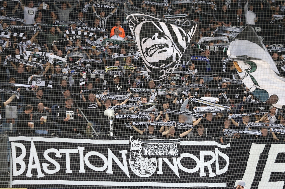 Sturm Graz - Mura
UEFA Europa League Playoff, SK Sturm Graz - NS Mura, Stadion Liebenau Graz, 26.08.2021. 

Foto zeigt Fans von Sturm
Schlüsselwörter: bastion schals