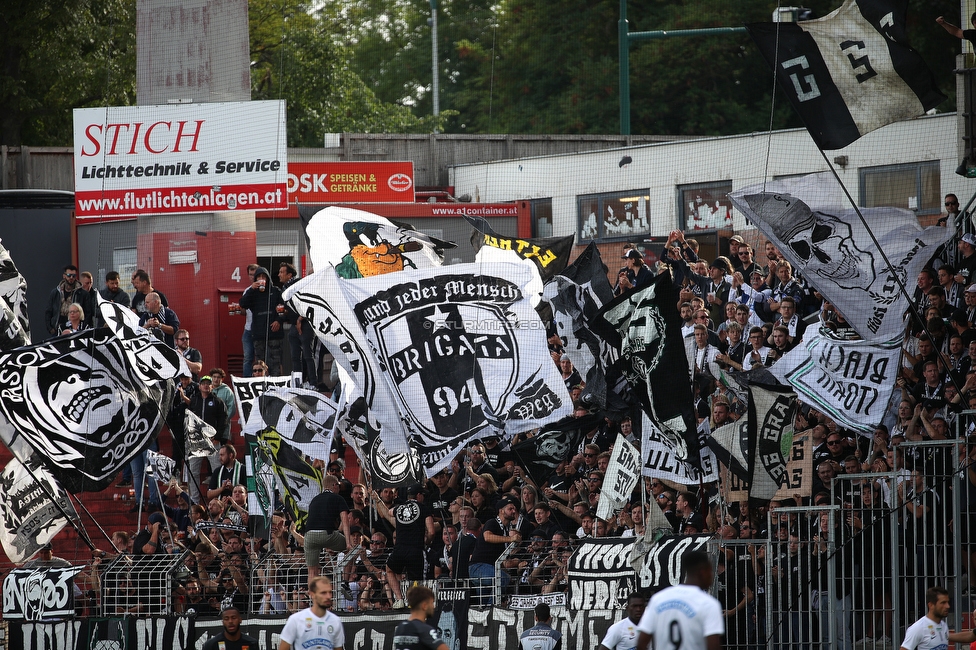 Admira Wacker - Sturm Graz
Oesterreichische Fussball Bundesliga, 6. Runde, FC Admira Wacker - SK Sturm Graz, Stadion Suedstadt Maria Enzersdorf, 29.08.2021. 

Foto zeigt Fans von Sturm
