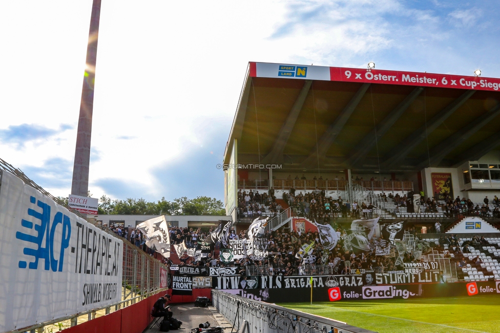 Admira Wacker - Sturm Graz
Oesterreichische Fussball Bundesliga, 6. Runde, FC Admira Wacker - SK Sturm Graz, Stadion Suedstadt Maria Enzersdorf, 29.08.2021. 

Foto zeigt Fans von Sturm
