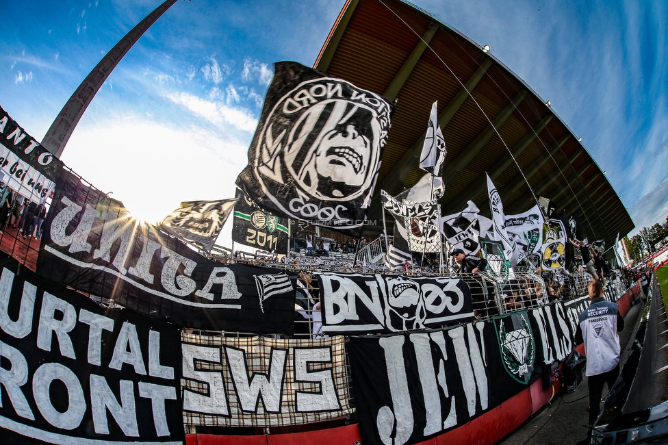 Admira Wacker - Sturm Graz
Oesterreichische Fussball Bundesliga, 6. Runde, FC Admira Wacker - SK Sturm Graz, Stadion Suedstadt Maria Enzersdorf, 29.08.2021. 

Foto zeigt Fans von Sturm
Schlüsselwörter: unita sws bastion jewels