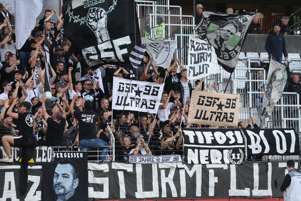 Admira Wacker - Sturm Graz
Oesterreichische Fussball Bundesliga, 6. Runde, FC Admira Wacker - SK Sturm Graz, Stadion Suedstadt Maria Enzersdorf, 29.08.2021. 

Foto zeigt Fans von Sturm
Schlüsselwörter: sturmflut