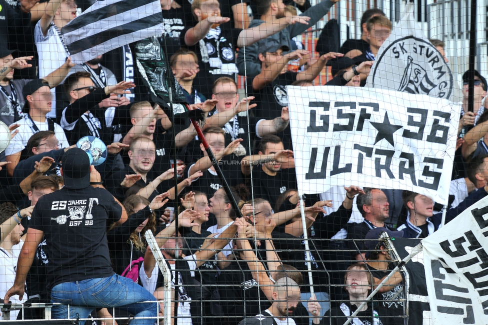 Admira Wacker - Sturm Graz
Oesterreichische Fussball Bundesliga, 6. Runde, FC Admira Wacker - SK Sturm Graz, Stadion Suedstadt Maria Enzersdorf, 29.08.2021. 

Foto zeigt Fans von Sturm
Schlüsselwörter: sturmflut