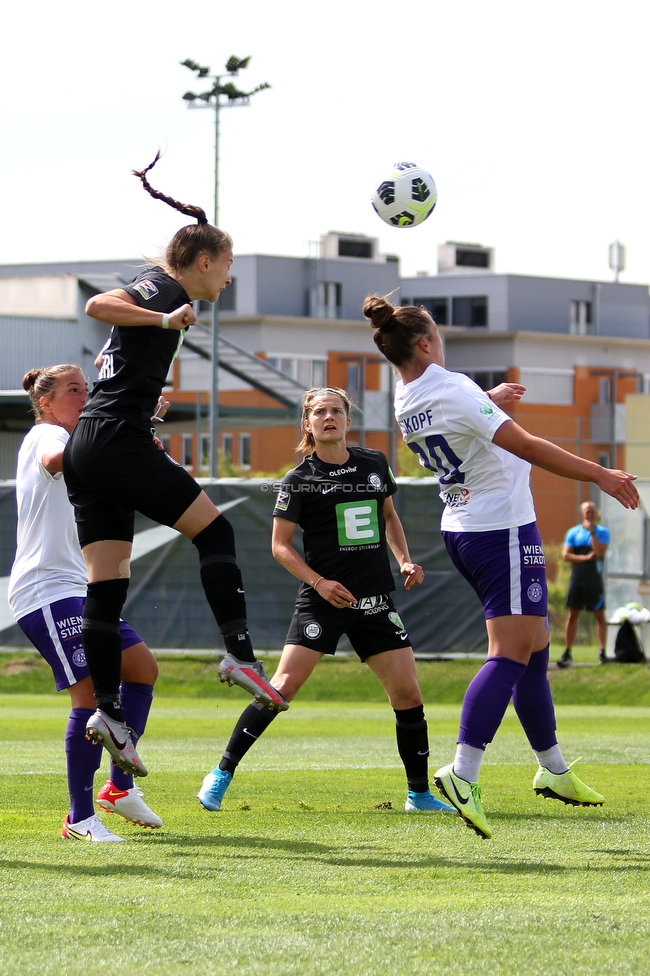 Sturm Damen - FAK Austria Wien
OEFB Frauen Bundesliga, 1. Runde, SK Sturm Graz Damen - FAK Austria Wien,  Trainingszentrum Messendorf Graz, 29.08.2021. 

Foto zeigt Julia Magerl (Sturm Damen)
