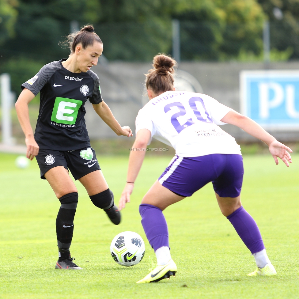 Sturm Damen - FAK Austria Wien
OEFB Frauen Bundesliga, 1. Runde, SK Sturm Graz Damen - FAK Austria Wien,  Trainingszentrum Messendorf Graz, 29.08.2021. 

Foto zeigt Andrea Glibo (Sturm Damen)
