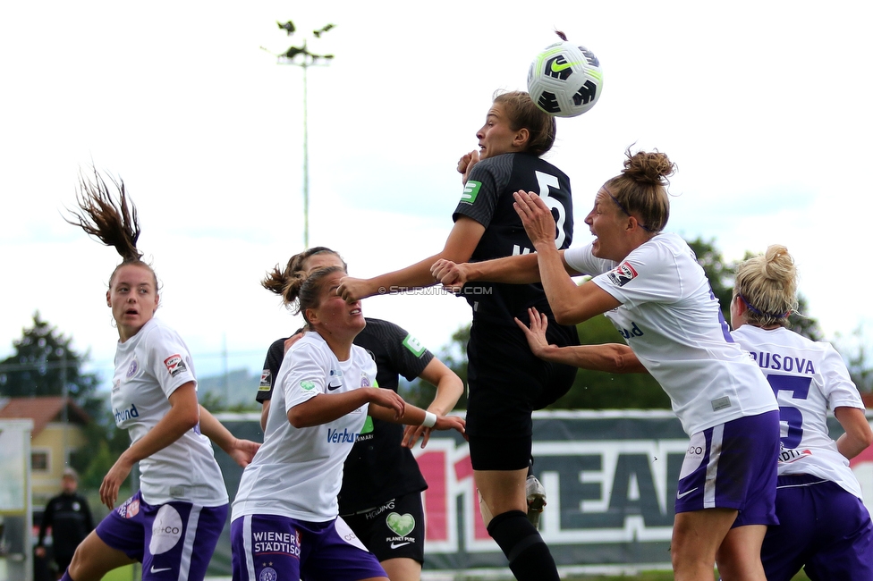 Sturm Damen - FAK Austria Wien
OEFB Frauen Bundesliga, 1. Runde, SK Sturm Graz Damen - FAK Austria Wien,  Trainingszentrum Messendorf Graz, 29.08.2021. 

Foto zeigt Julia Magerl (Sturm Damen)
