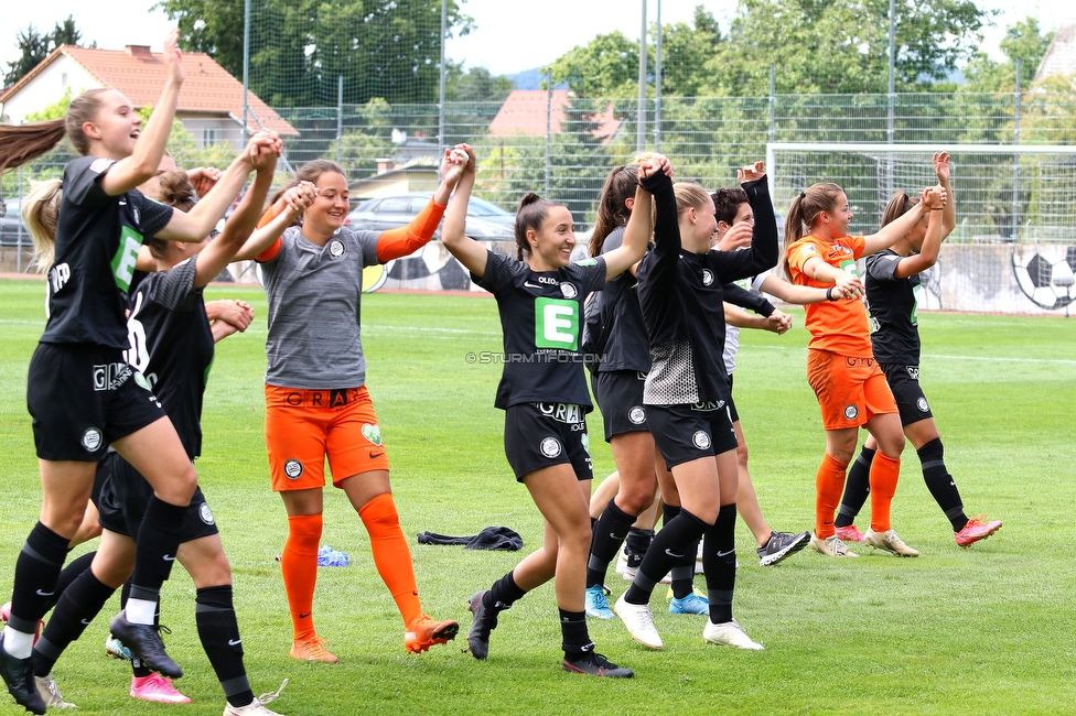 Sturm Damen - FAK Austria Wien
OEFB Frauen Bundesliga, 1. Runde, SK Sturm Graz Damen - FAK Austria Wien,  Trainingszentrum Messendorf Graz, 29.08.2021. 

Foto zeigt der Sturm Damen
