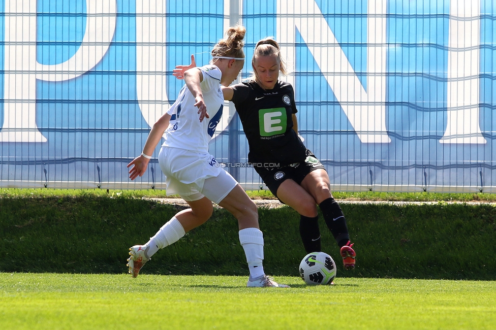 Sturm Damen - Vienna
OEFB Frauen Bundesliga, 2. Runde, SK Sturm Graz Damen - First Vienna FC 1894,  Trainingszentrum Messendorf Graz, 04.09.2021. 

Foto zeigt Sophie Hillebrand (Sturm Damen)
