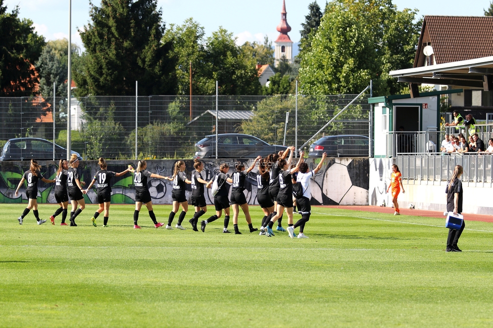 Sturm Damen - Vienna
OEFB Frauen Bundesliga, 2. Runde, SK Sturm Graz Damen - First Vienna FC 1894,  Trainingszentrum Messendorf Graz, 04.09.2021. 

Foto zeigt die Mannschaft der Sturm Damen
Schlüsselwörter: jubel