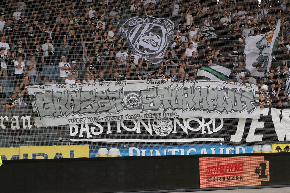 Sturm Graz - Austria Klagenfurt
Oesterreichische Fussball Bundesliga, 7. Runde, SK Sturm Graz - SK Austria Klagenfurt, Stadion Liebenau Graz, 12.09.2021. 

Foto zeigt Fans von Sturm
Schlüsselwörter: bastion sturmflut