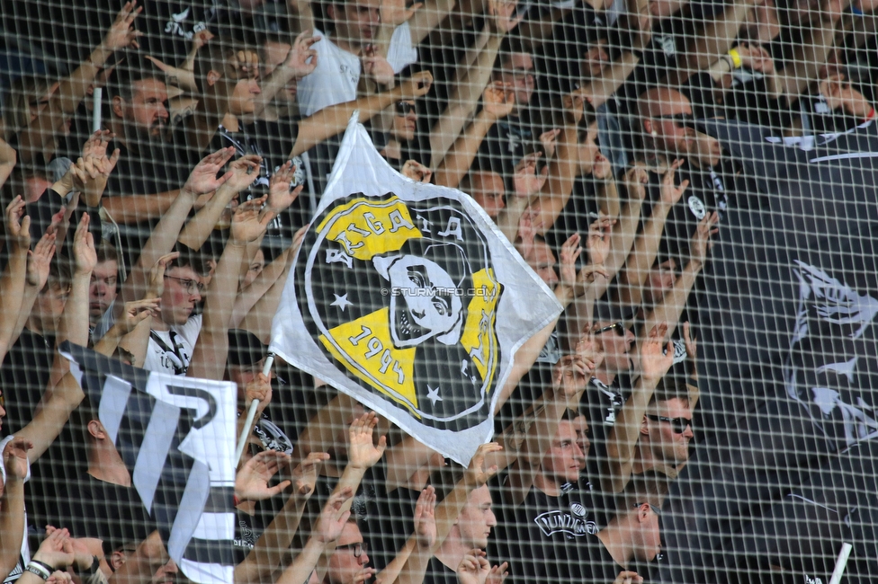 Sturm Graz - Austria Klagenfurt
Oesterreichische Fussball Bundesliga, 7. Runde, SK Sturm Graz - SK Austria Klagenfurt, Stadion Liebenau Graz, 12.09.2021. 

Foto zeigt Fans von Sturm
Schlüsselwörter: brigata