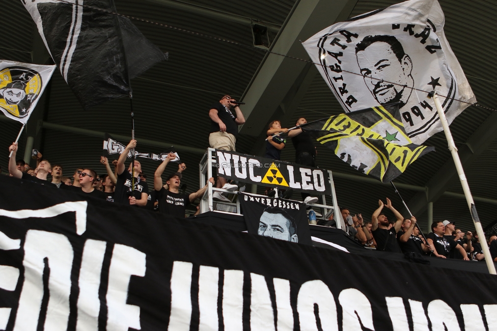 Sturm Graz - Austria Klagenfurt
Oesterreichische Fussball Bundesliga, 7. Runde, SK Sturm Graz - SK Austria Klagenfurt, Stadion Liebenau Graz, 12.09.2021. 

Foto zeigt Fans von Sturm
Schlüsselwörter: brigata vorsaenger