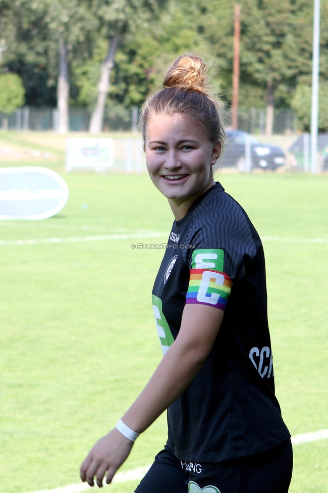 Sturm Damen - Altach Vorderland
OEFB Frauen Bundesliga, 3. Runde, SK Sturm Graz Damen - SPG Altach Vorderland,  STFV Platz Graz, 12.09.2021. 

Foto zeigt Annabel Schasching (Sturm Damen)
