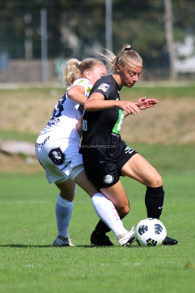 Sturm Damen - Altach Vorderland
OEFB Frauen Bundesliga, 3. Runde, SK Sturm Graz Damen - SPG Altach Vorderland,  STFV Platz Graz, 12.09.2021. 

Foto zeigt Sophie Hillebrand (Sturm Damen)
