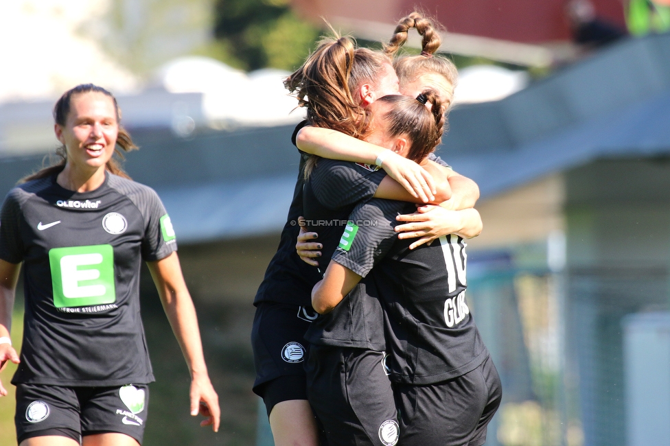 Sturm Damen - Altach Vorderland
OEFB Frauen Bundesliga, 3. Runde, SK Sturm Graz Damen - SPG Altach Vorderland,  STFV Platz Graz, 12.09.2021. 

Foto zeigt Stefanie Grossgasteiger (Sturm Damen) und Andrea Glibo (Sturm Damen)
Schlüsselwörter: torjubel