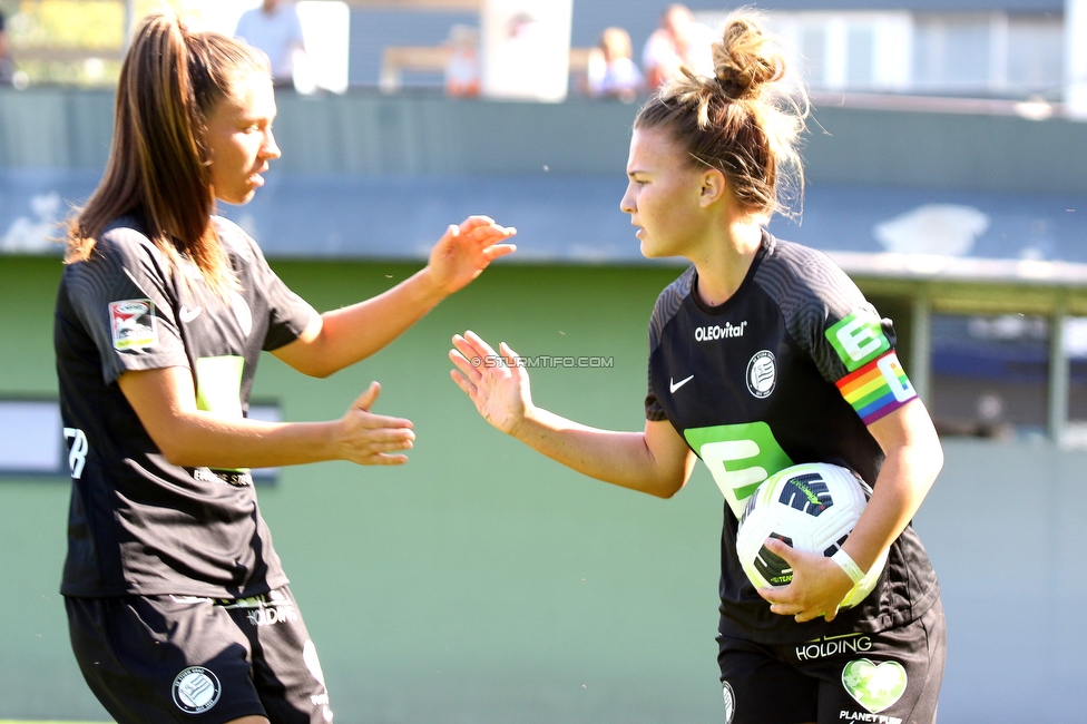 Sturm Damen - Altach Vorderland
OEFB Frauen Bundesliga, 3. Runde, SK Sturm Graz Damen - SPG Altach Vorderland,  STFV Platz Graz, 12.09.2021. 

Foto zeigt Stefanie Grossgasteiger (Sturm Damen) und Annabel Schasching (Sturm Damen)
Schlüsselwörter: torjubel