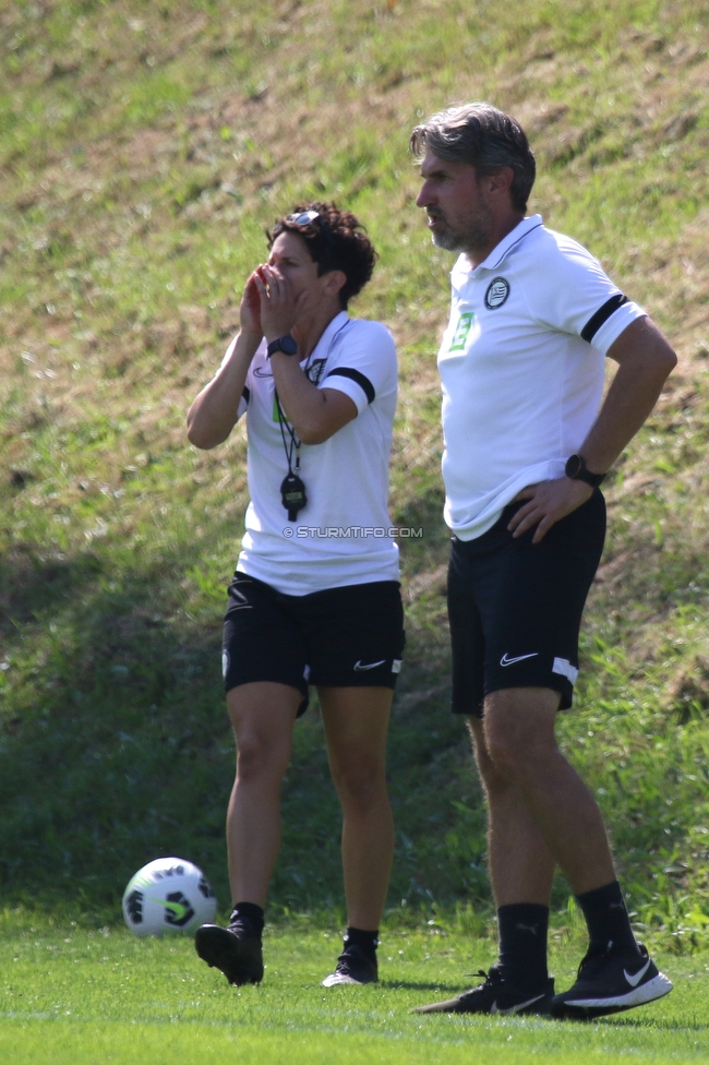 Sturm Damen - Altach Vorderland
OEFB Frauen Bundesliga, 3. Runde, SK Sturm Graz Damen - SPG Altach Vorderland,  STFV Platz Graz, 12.09.2021. 

Foto zeigt Emily Cancienne (Assistenz Trainer Sturm Damen) und Christian Lang (Cheftrainer Sturm Damen)
