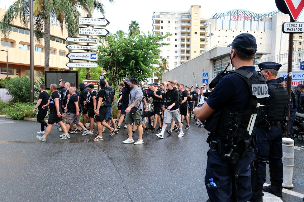 Monaco - Sturm Graz
UEFA Europa League Gruppenphase 1. Spieltag, AS Monaco - SK Sturm Graz, Stade Louis II, Monaco, 16.09.2021. 

Foto zeigt Fans von Sturm beim Corteo
