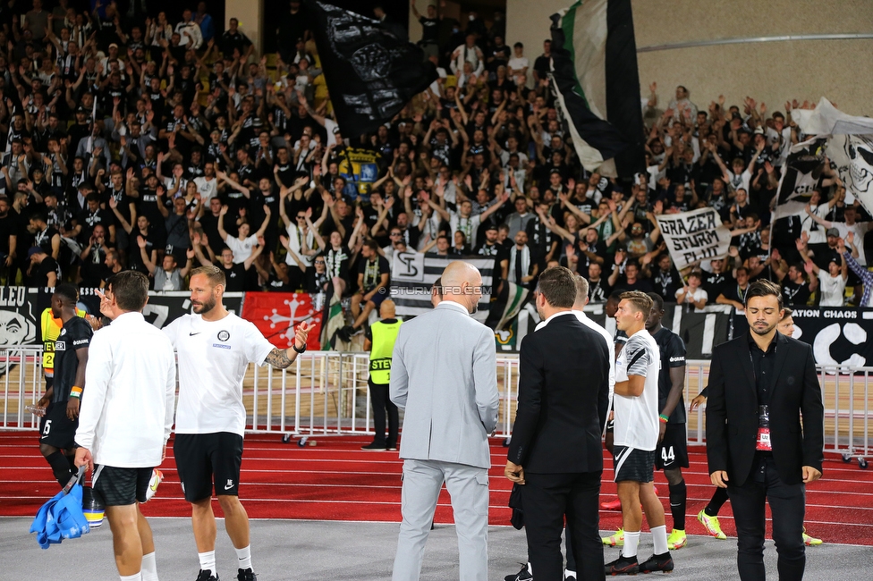 Monaco - Sturm Graz
UEFA Europa League Gruppenphase 1. Spieltag, AS Monaco - SK Sturm Graz, Stade Louis II, Monaco, 16.09.2021. 

Foto zeigt die Mannschaft von Sturm und Fans von Sturm
