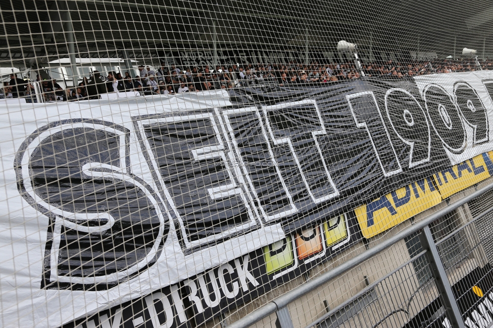 Sturm Graz - WSG Tirol
Oesterreichische Fussball Bundesliga, 8. Runde, SK Sturm Graz - WSG Tirol, Stadion Liebenau Graz, 19.09.2021. 

Foto zeigt Fans von Sturm mit einer Choreografie
