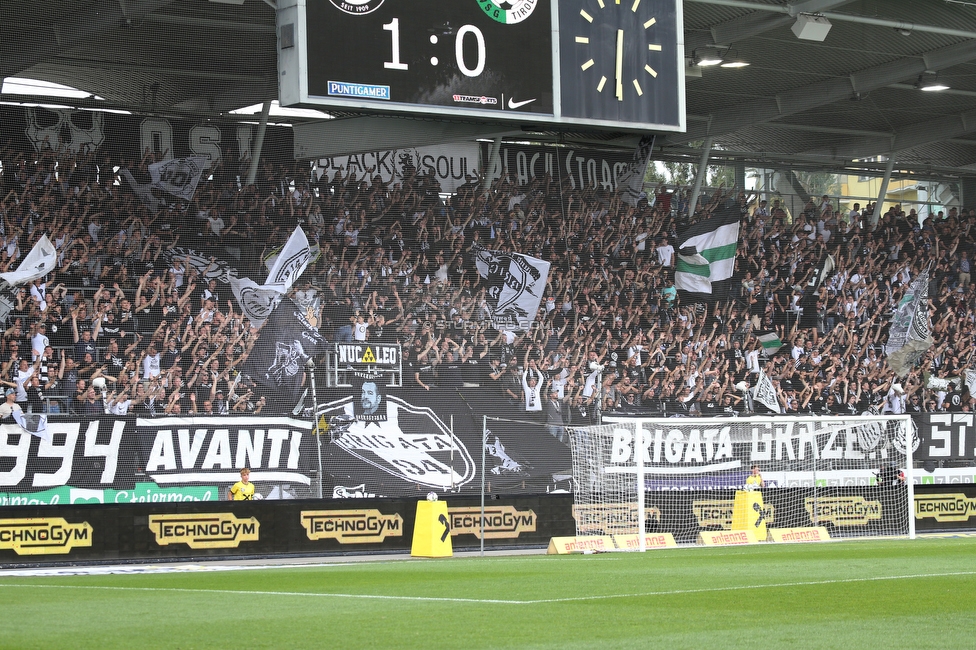 Sturm Graz - WSG Tirol
Oesterreichische Fussball Bundesliga, 8. Runde, SK Sturm Graz - WSG Tirol, Stadion Liebenau Graz, 19.09.2021. 

Foto zeigt Fans von Sturm
