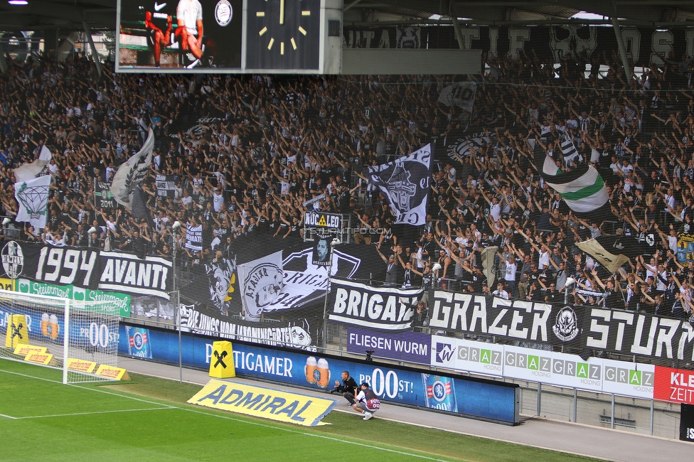 Sturm Graz - WSG Tirol
Oesterreichische Fussball Bundesliga, 8. Runde, SK Sturm Graz - WSG Tirol, Stadion Liebenau Graz, 19.09.2021. 

Foto zeigt Fans von Sturm
