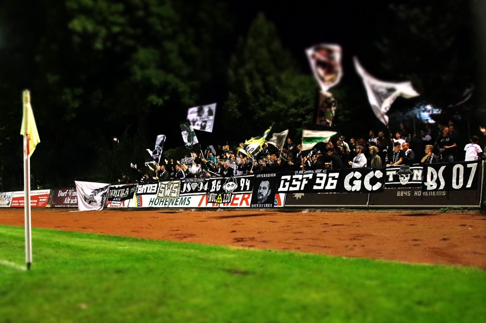 Hohenems - Sturm Graz
OEFB Cup, 2. Runde, VfB Hohenems - SK Sturm Graz, Herrenriedstadion Hohenems, 22.09.2021. 

Foto zeigt Fans von Sturm
