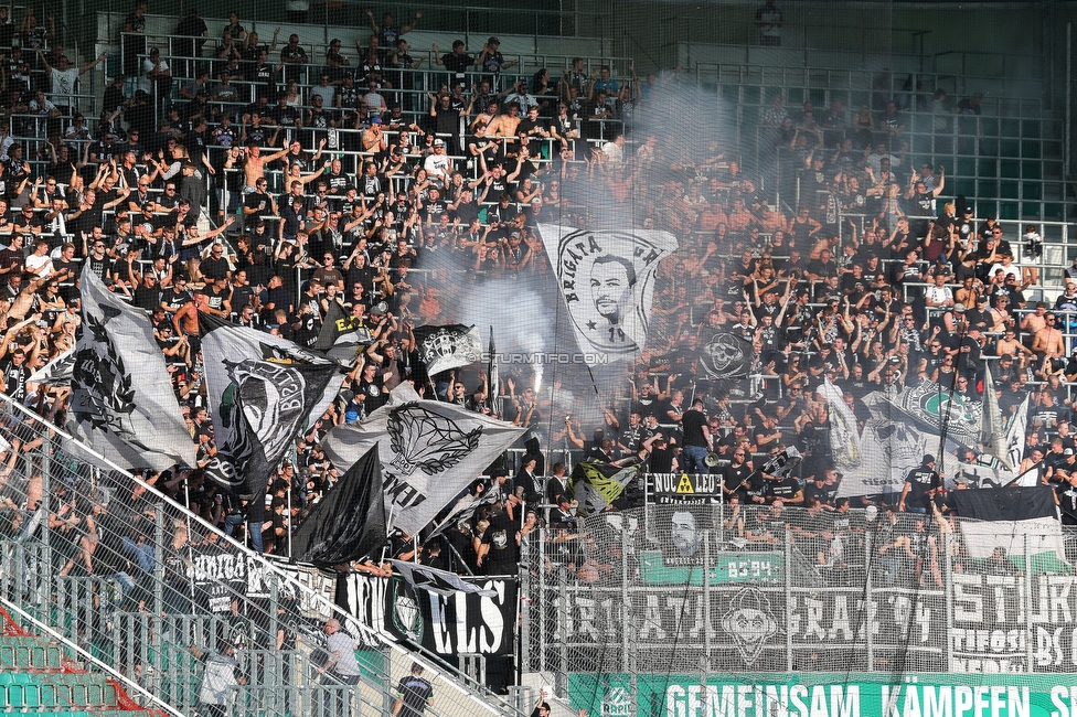 Rapid Wien - Sturm Graz
Oesterreichische Fussball Bundesliga, 9. Runde, SK Rapid Wien - SK Sturm Graz, Weststadion Wien, 26.09.2021. 

Foto zeigt Fans von Sturm
Schlüsselwörter: pyrotechnik