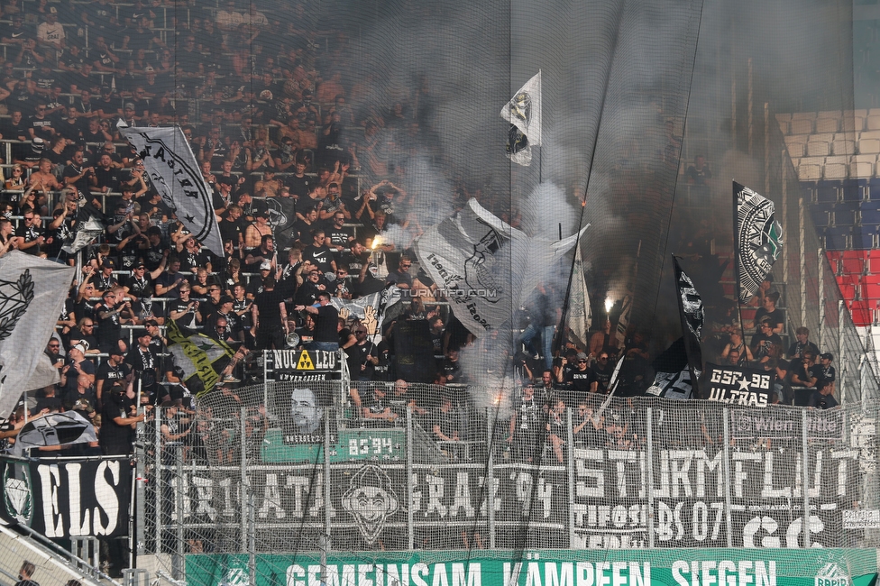 Rapid Wien - Sturm Graz
Oesterreichische Fussball Bundesliga, 9. Runde, SK Rapid Wien - SK Sturm Graz, Weststadion Wien, 26.09.2021. 

Foto zeigt Fans von Sturm
Schlüsselwörter: pyrotechnik