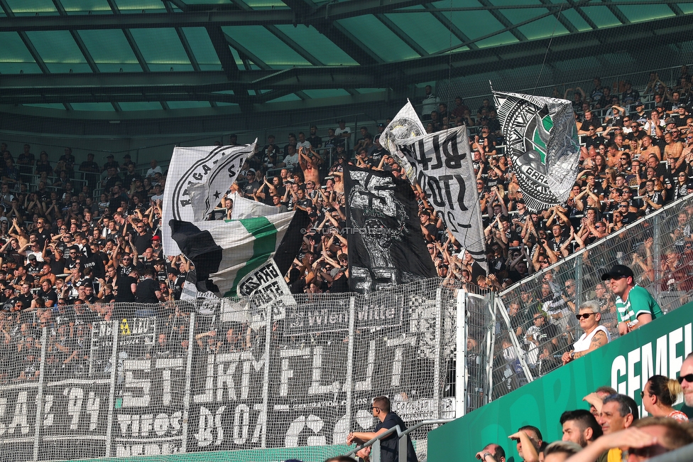 Rapid Wien - Sturm Graz
Oesterreichische Fussball Bundesliga, 9. Runde, SK Rapid Wien - SK Sturm Graz, Weststadion Wien, 26.09.2021. 

Foto zeigt Fans von Sturm
