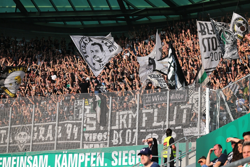 Rapid Wien - Sturm Graz
Oesterreichische Fussball Bundesliga, 9. Runde, SK Rapid Wien - SK Sturm Graz, Weststadion Wien, 26.09.2021. 

Foto zeigt Fans von Sturm
Schlüsselwörter: pyrotechnik